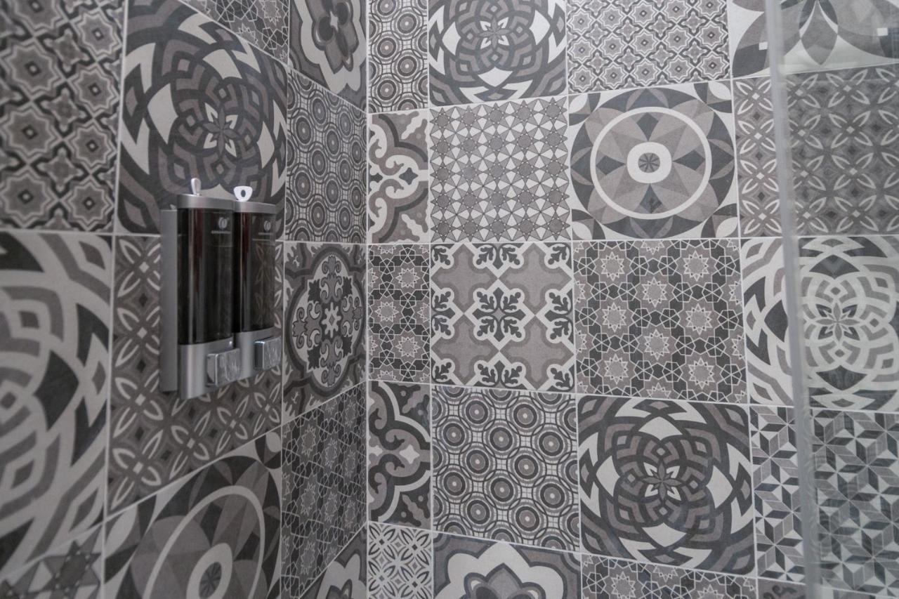 Francina Groups Teatro Real, By Monaro***** Apartment Madrid Exterior foto